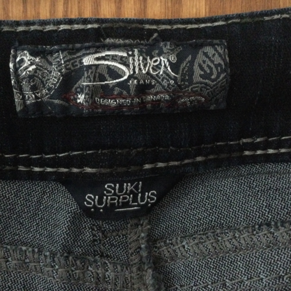 Silver Jeans - Picture 9 of 9